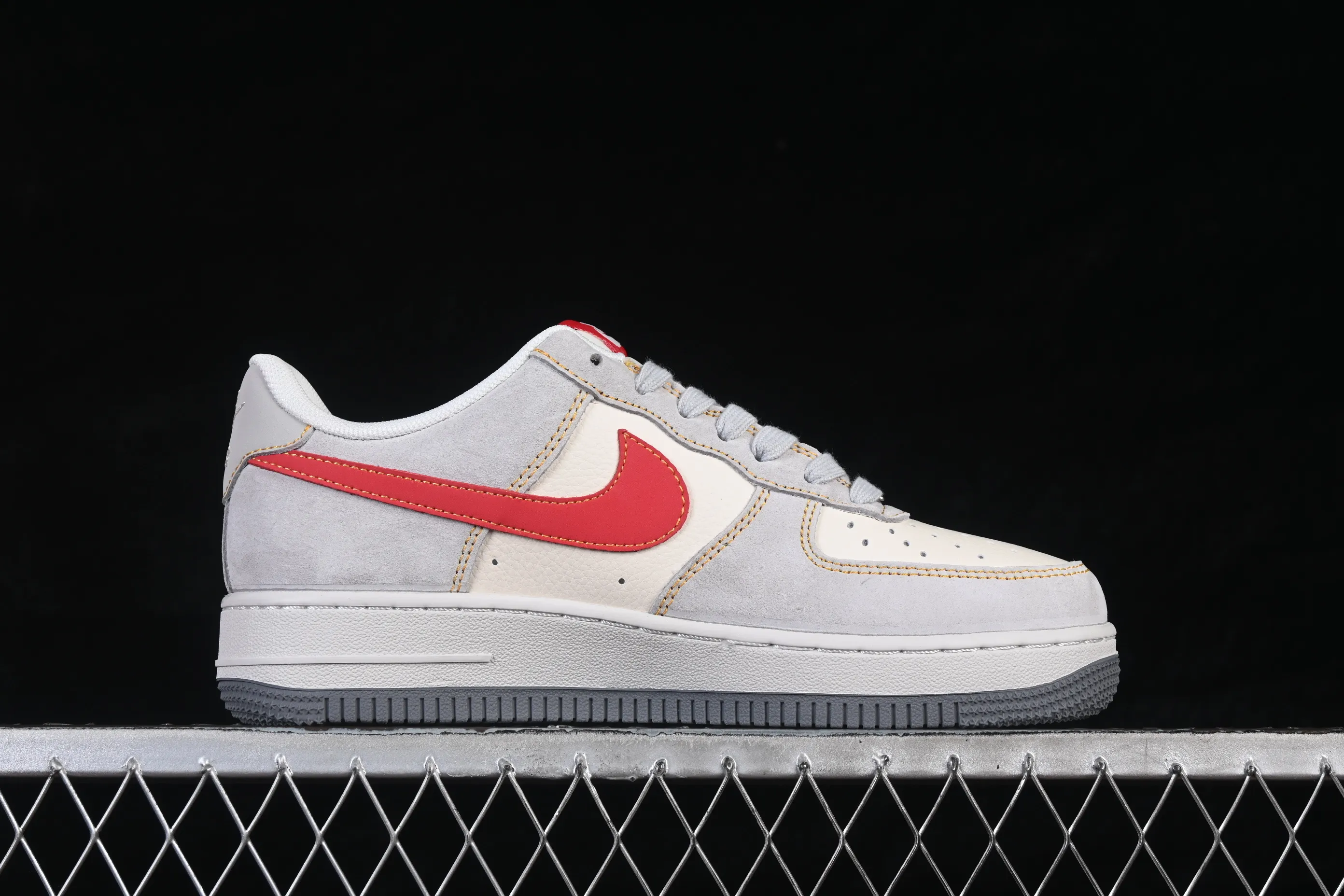 All categories Nk Air Force 1 Air Force series Nk Air Force 1 Low Air Force low-top Nike Air Force 1'07 Low Limited to the Year of the Horse, immediate success Air Force 1 low-top casual sneakers HT5088-631